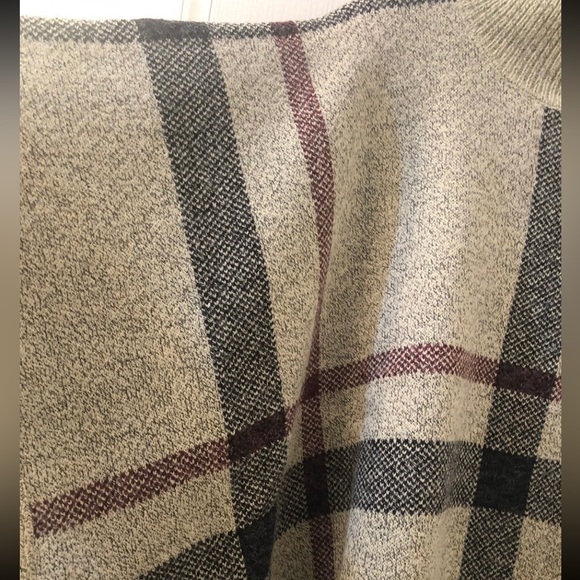 Davi & Dani perfect posh plaid poncho OSFA - Picture 8 of 9